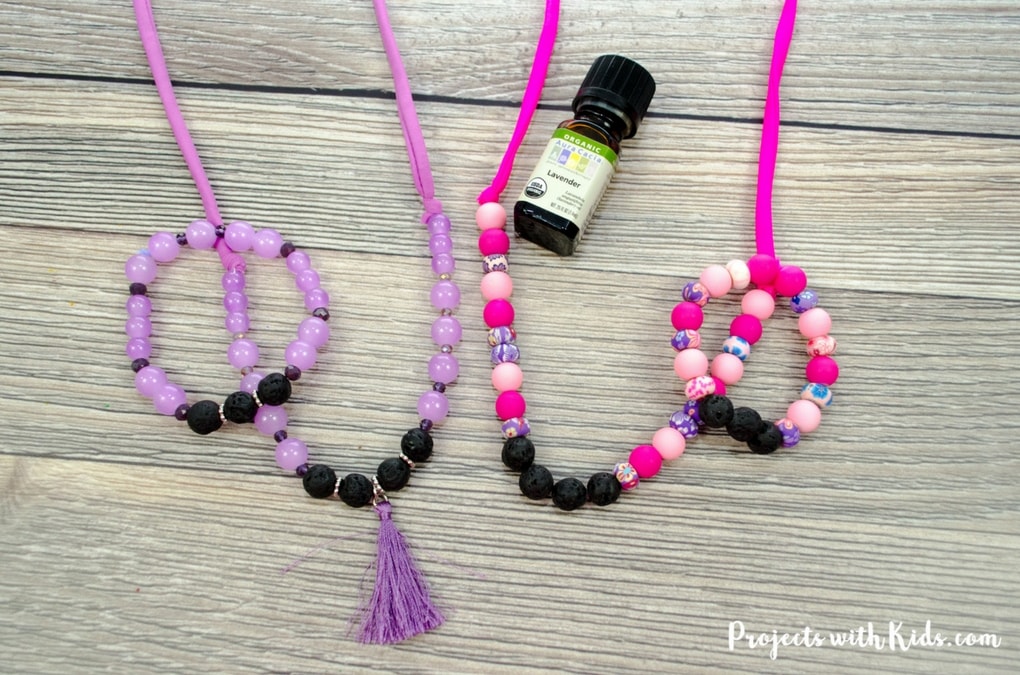 Lava bead diffuser jewelry for kids is so easy and fun to make! Kids can customize their diffuser jewelry with their favorite colors and essential oils, or they can customize it for a special handmade gift for Mother's Day or any occasion. A great diy jewelry craft for kids!